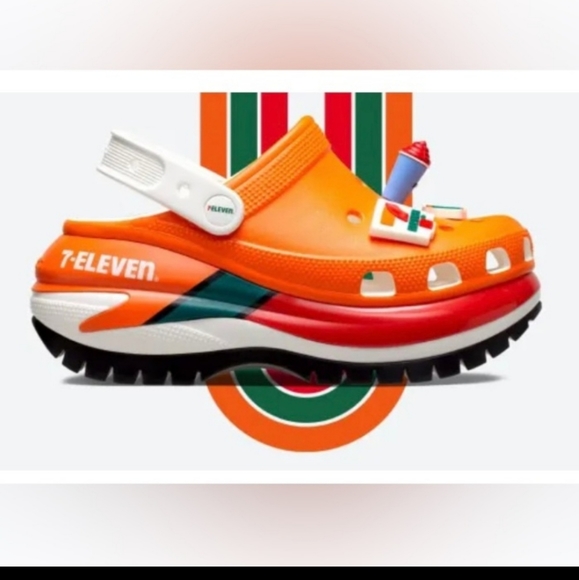 New 7-Eleven Mega Crush Crocs Limited Addition - Picture 6 of 7